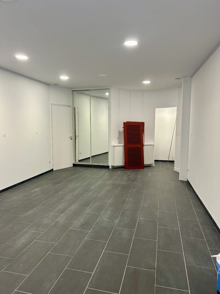 À VENDRE – PAS-DE-PORTE – EMPLACEMENT N°1 AU CŒUR DE BAYONNE - photo 4