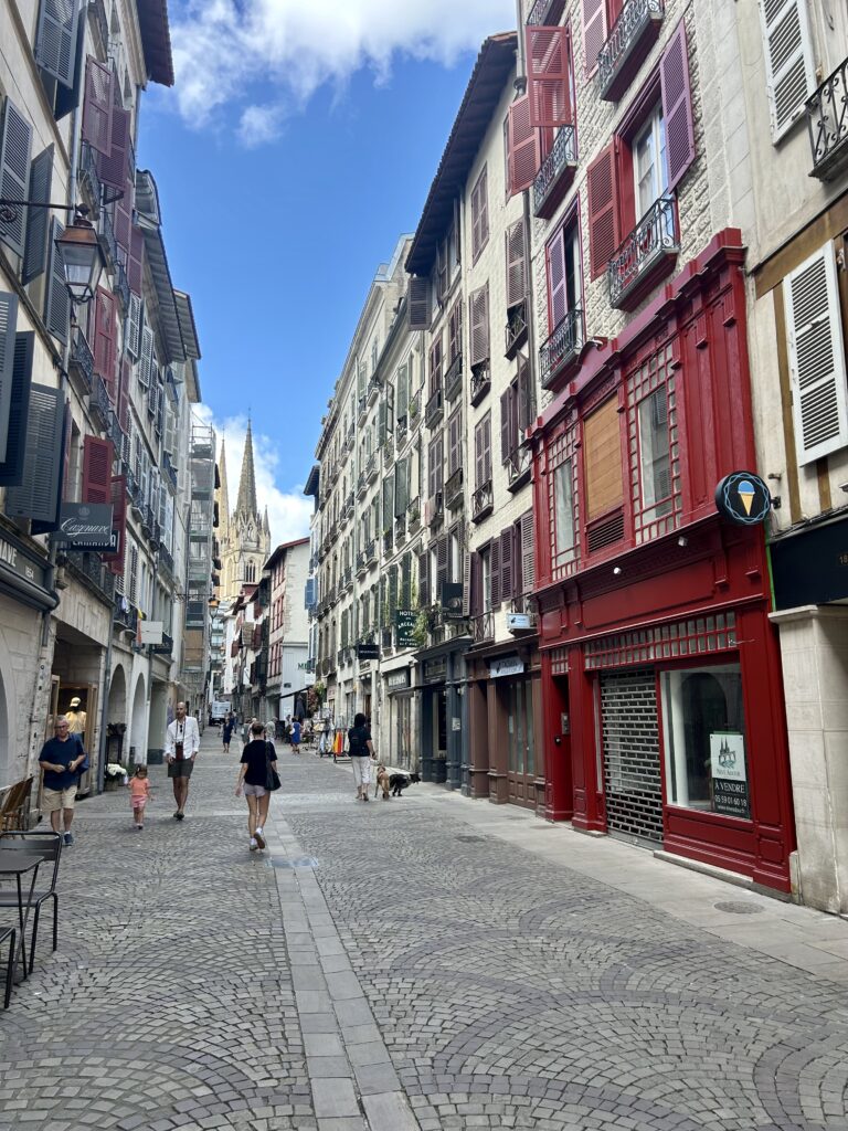 À VENDRE – PAS-DE-PORTE – EMPLACEMENT N°1 AU CŒUR DE BAYONNE - photo 14